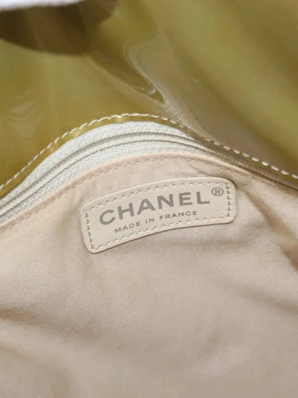 CHANEL COCO Mark Chain Shoulder Bag Patent leather Gold CC Auth 152287